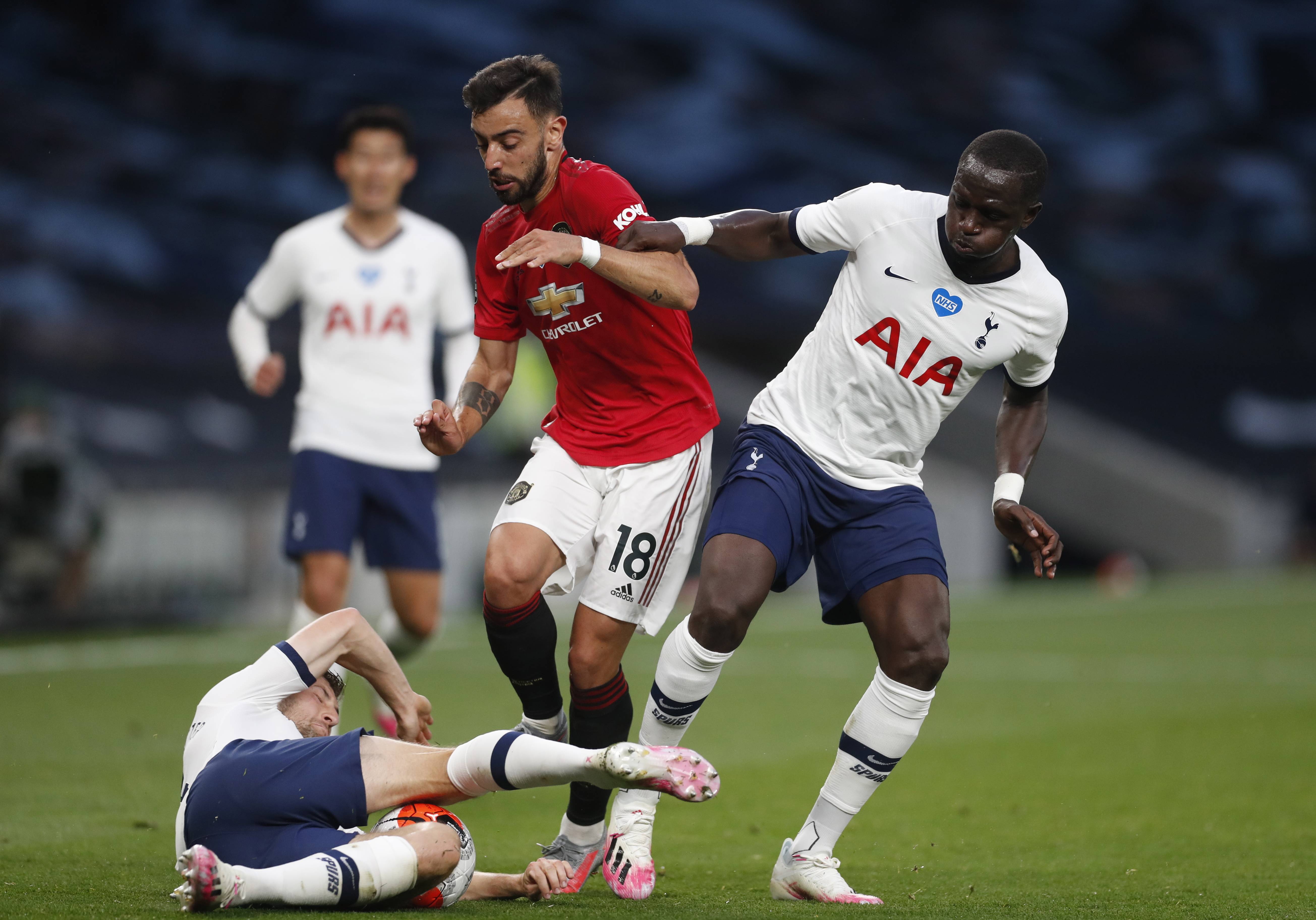 会上暗示 会上暗示